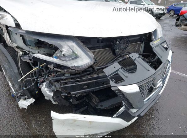 KNMAT2MV9HP562012 2017 NISSAN ROGUE White 