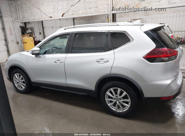 KNMAT2MV9JP543255 2018 NISSAN ROGUE Silver 