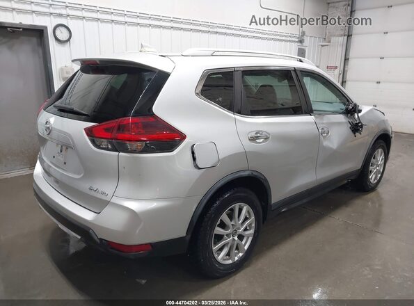 KNMAT2MV9JP543255 2018 NISSAN ROGUE Silver 