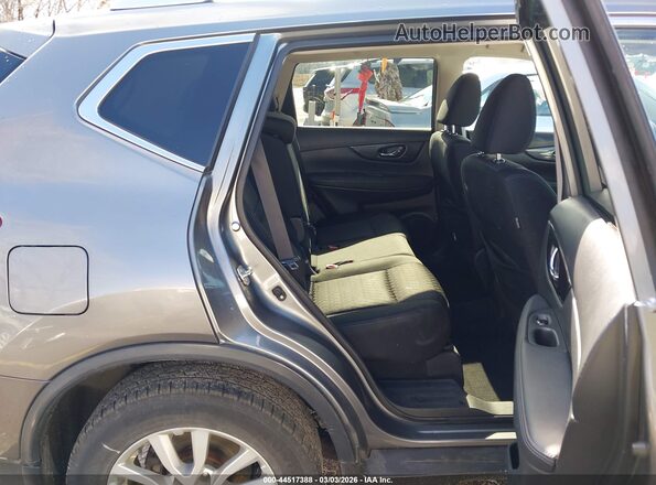 KNMAT2MVXJP543099 2018 NISSAN ROGUE Silver 