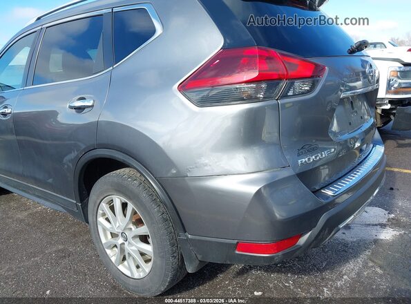 KNMAT2MVXJP543099 2018 NISSAN ROGUE Silver 