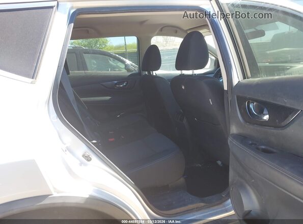 KNMAT2MVXJP581836 2018 NISSAN ROGUE Silver 