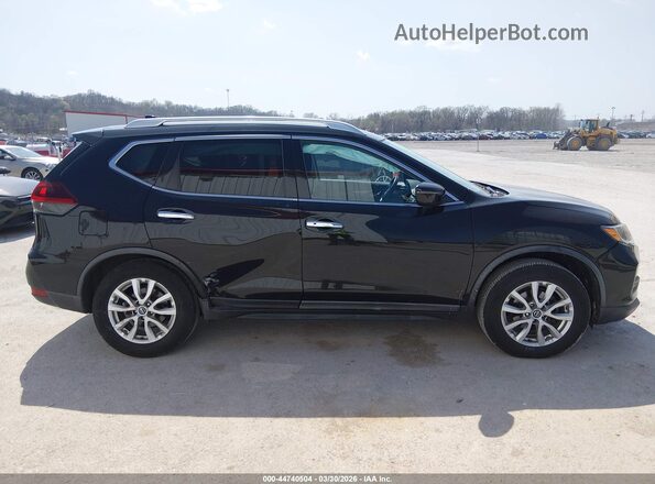 KNMAT2MVXJP593355 2018 NISSAN ROGUE Black Սալոնի 360 աստիճան տեսք