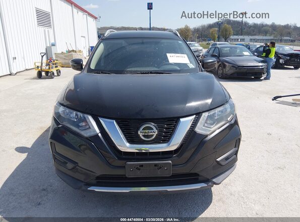 KNMAT2MVXJP593355 2018 NISSAN ROGUE Black Սալոնի հետևի տեսք