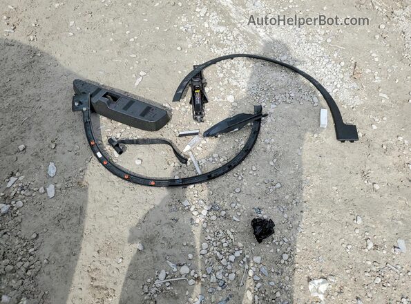 LPSED3KA4ML012070 2021 POLESTAR 2 Charcoal Vista del compartimento del motor