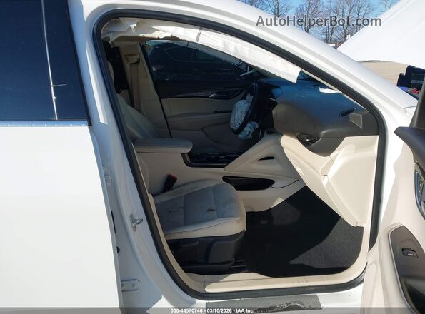 LRBAZLR46ND053902 2022 BUICK ENVISION White Front interior view