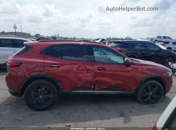 LRBAZLR46PD067480 2023 BUICK ENVISION Красный Вид задней части салона