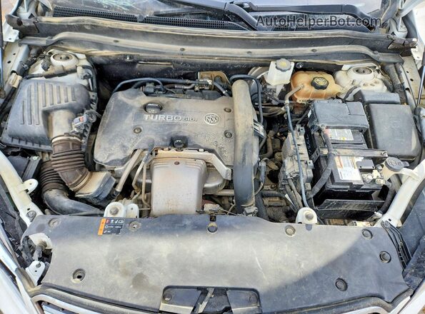 LRBFX3SX7KD039020 2019 BUICK ENVISION White Engine compartment view