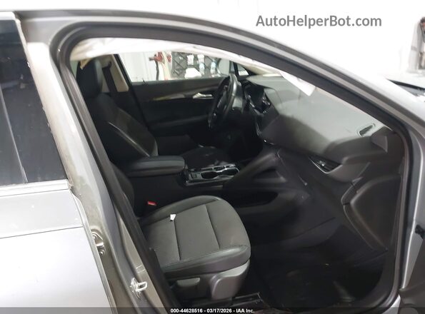 LRBFZMR41PD021535 2023 BUICK ENVISION Silver წინა სალონის ხედი