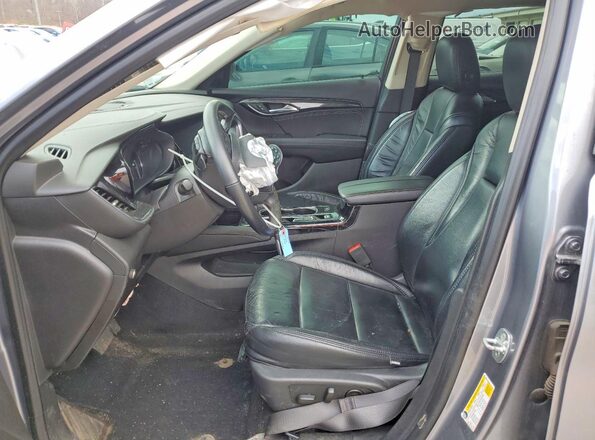 LRBFZMR46MD170230 2021 BUICK ENVISION Серебряный Вид салона спереди