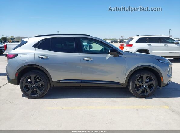 LRBFZPE44RD073106 2024 BUICK ENVISION Gray Widok wnętrza z tyłu