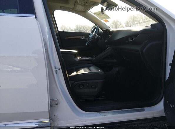 LRBFZRR42ND020632 2022 BUICK ENVISION Белый 