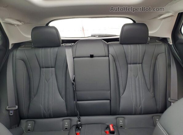 LRBFZSR43TD007893 2026 BUICK ENVISION White Вид задніх сидінь