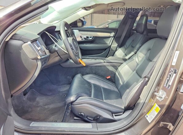 LVY062ML6NP258402 2022 VOLVO S90 Gray Front interior view
