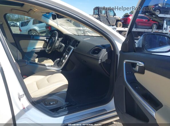LYV402TK4JB156590 2018 VOLVO S60 INSCRIPTION White 