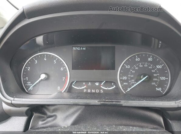 MAJ3P1TE5JC201940 2018 FORD ECOSPORT White Widok tylnych siedzeń