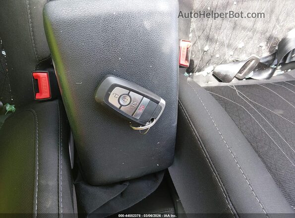 MAJ3S2GE3MC440583 2021 FORD ECOSPORT Red Widok deski rozdzielczej
