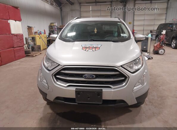 MAJ6P1UL0JC180215 2018 FORD ECOSPORT Silver Vista interior trasera
