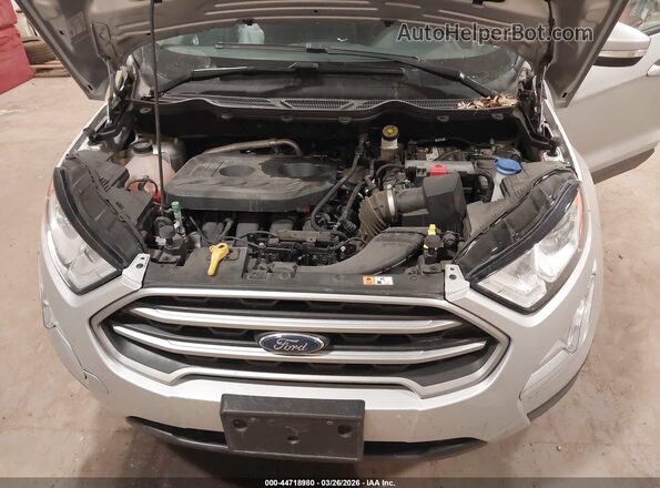 MAJ6P1UL0JC180215 2018 FORD ECOSPORT Silver Vista trasera