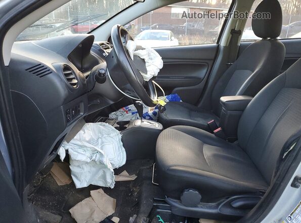 ML32FUFJ7PHF05209 2023 MITSUBISHI MIRAGE Серебряный Вид салона спереди