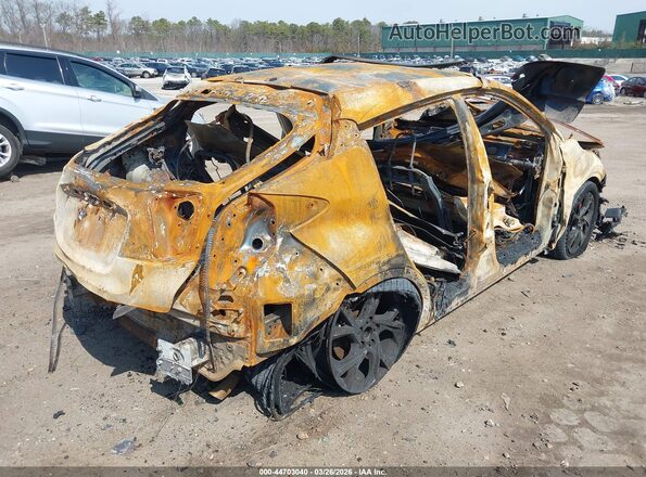 NMTKHMBX7JR031035 2018 TOYOTA LE Black 