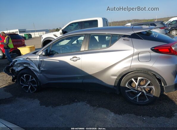 NMTKHMBX7JR056193 2018 TOYOTA LE Silver 