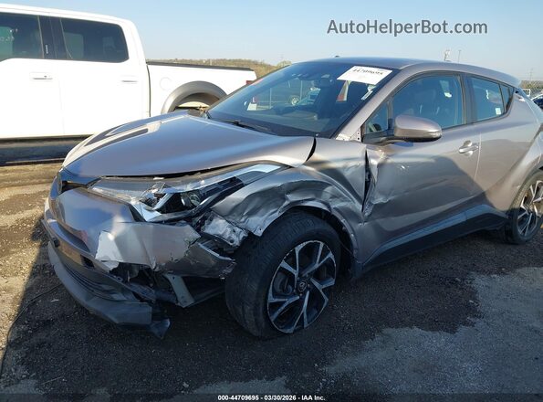 NMTKHMBX7JR056193 2018 TOYOTA LE Silver 