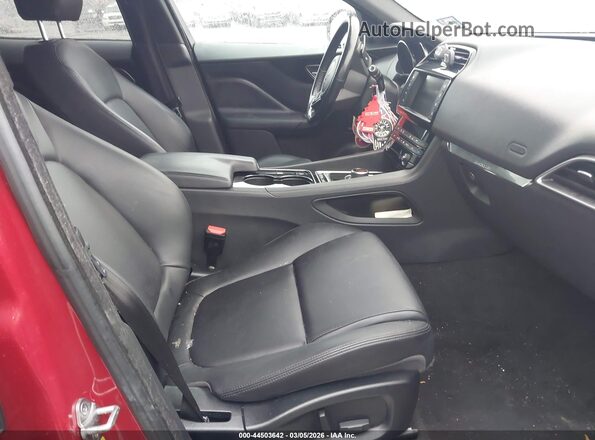 SADCJ2BV5HA092408 2017 JAGUAR F-PACE Red Front interior view