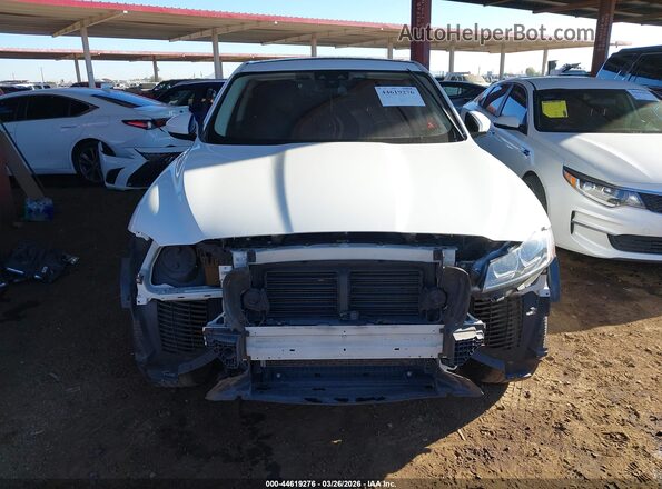 SADCJ2BV6HA065606 2017 JAGUAR F-PACE White Front view
