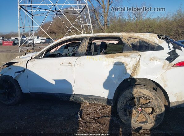 SADCJ2BV7HA063427 2017 JAGUAR F-PACE White Սալոնի հետևի տեսք