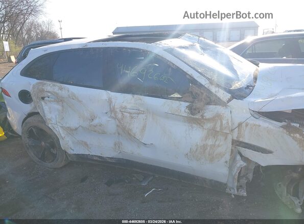 SADCJ2BV7HA063427 2017 JAGUAR F-PACE White Սարքավորումների վահանակի տեսք