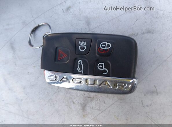 SADCJ2FN2JA241647 2018 JAGUAR F-PACE Белый Вид панели приборов