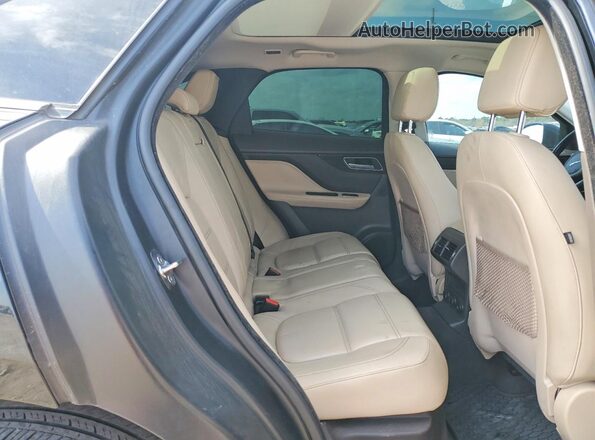 SADCK2BV2HA894931 2017 JAGUAR F-PACE Black Вид задніх сидінь