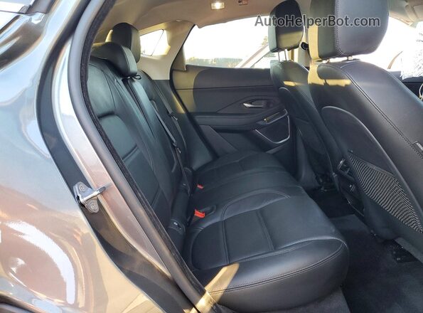SADFJ2FX7J1Z30923 2018 JAGUAR E-PACE Gray Widok wnętrza z tyłu