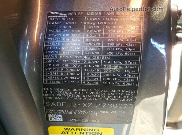 SADFJ2FX7J1Z30923 2018 JAGUAR E-PACE Gray Widok naklejki z numerem VIN