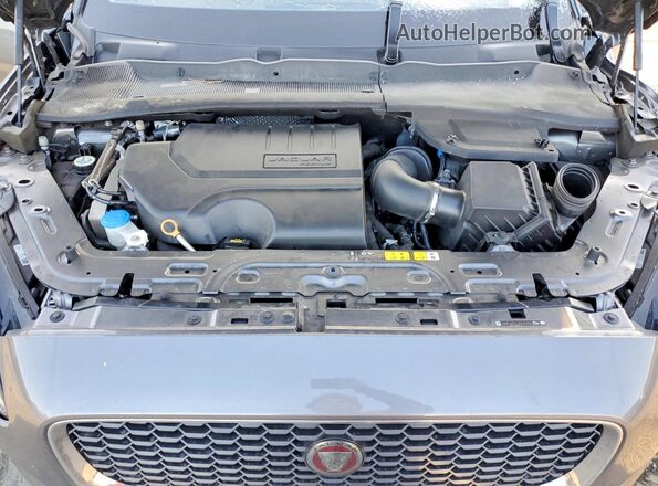 SADFJ2FX7J1Z30923 2018 JAGUAR E-PACE Gray Widok komory silnika