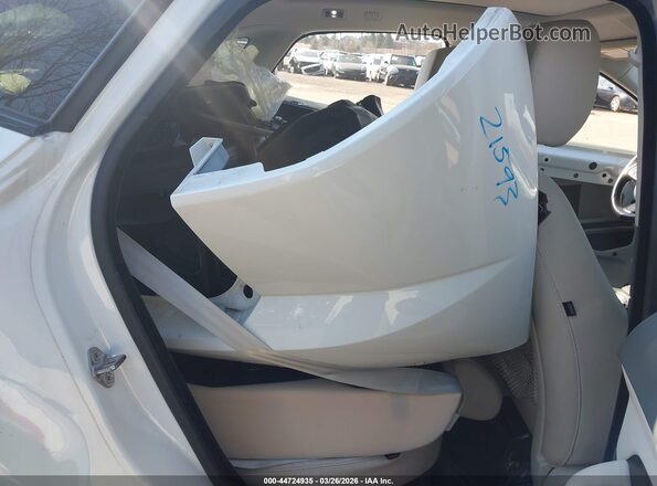 SADFJ2FX7K1Z36402 2019 JAGUAR E-PACE Белый 