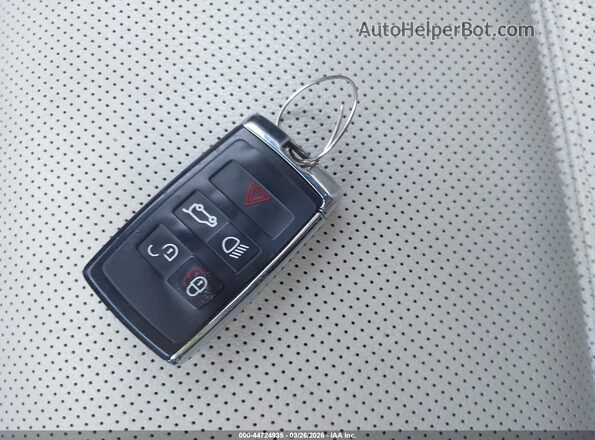 SADFJ2FX7K1Z36402 2019 JAGUAR E-PACE Белый 