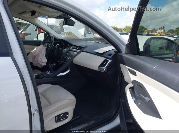 SADFP2FX7K1Z35894 2019 JAGUAR E-PACE White Սալոնի դիմացի տեսք