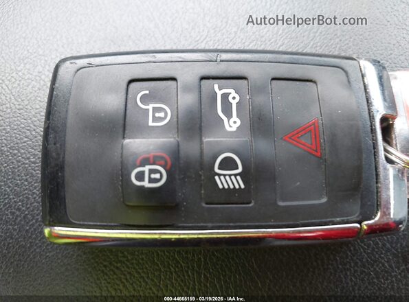 SADFP2FX9J1Z24815 2018 JAGUAR E-PACE White Widok deski rozdzielczej