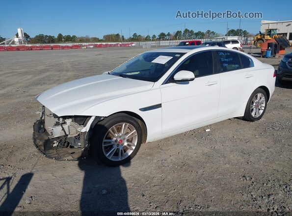 SAJAD4FX1JCP20395 2018 JAGUAR XF Белый Передняя левая четверть