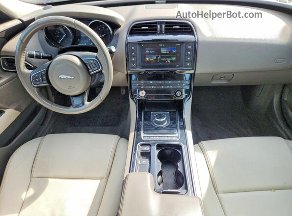 SAJAD4FX4JCP41497 2018 JAGUAR XF Black წინა პანელის ხედი