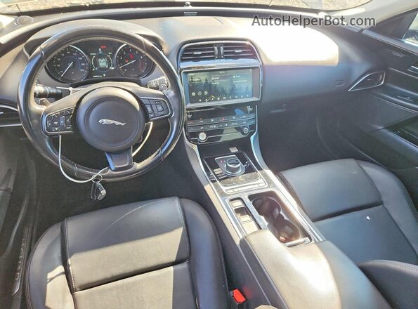 SAJAD4FX9KCP49094 2019 JAGUAR XF Silver Dashboard view