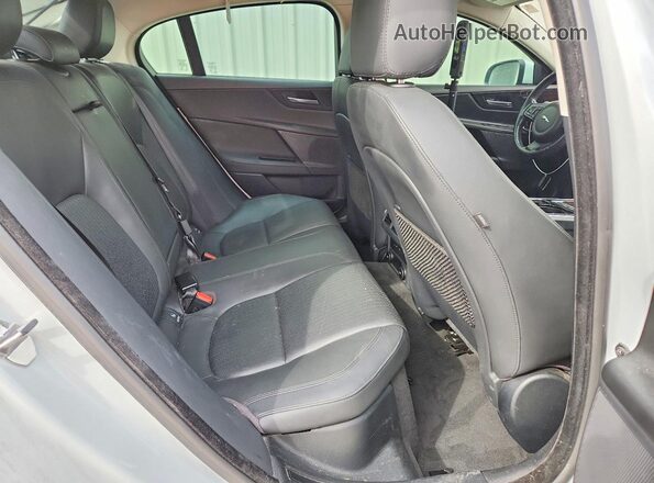 SAJAH4BV4HA949099 2017 JAGUAR XF White 
