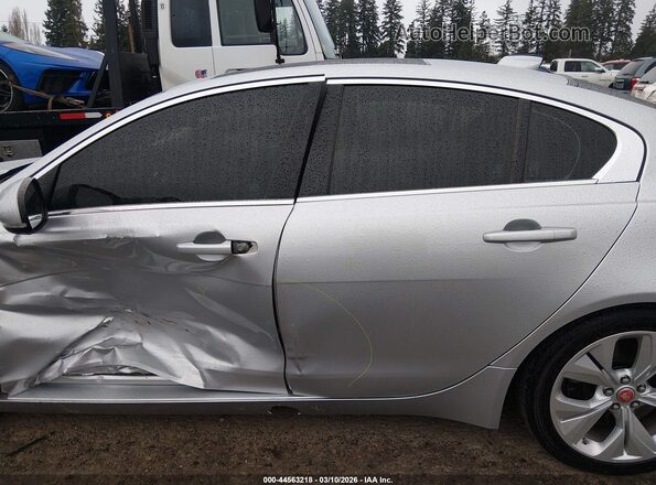 SAJAJ4FX7LCP57754 2020 JAGUAR XF Silver 