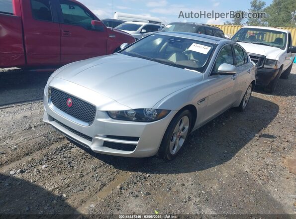 SAJAR4BG6HA974052 2017 JAGUAR XF Silver Przód lewy