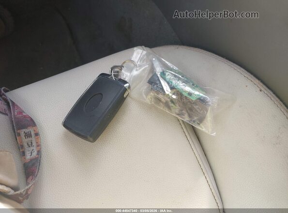 SAJAR4BG6HA974052 2017 JAGUAR XF Silver Widok deski rozdzielczej