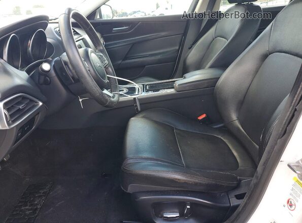 SAJAS4FX3KCP52465 2019 JAGUAR XF White 