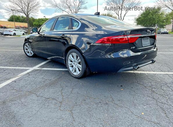 SAJBD4BV9GCY06832 2016 JAGUAR XF Black Rear right