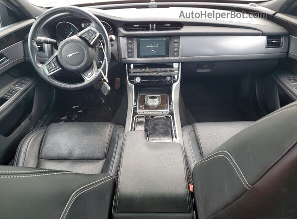 SAJBL4BV7GCY15497 2016 JAGUAR XF Black Dashboard view